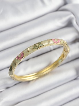 Erb Mineli Pirinç Pembe Ve Yeşil Çiçek Motifli Gold Renk Kadın Kelepçe
