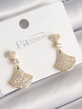 Erb Pirinç Gold Renk Zirkon Taşlı Motif Model Kadın Küpe