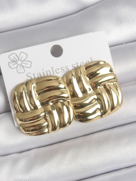 Erb 316 Çelik Gold Renk İşlemeli Kare Plaka Model Kadın Küpe