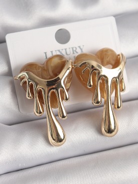 Erb Pirinç Gold Renk Krem Sedefli Akan Kalp Model Kadın Küpe