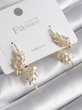 Erb Pirinç Gold Renk Zirkon Taşlı Yaprak Model Kadın Küpe