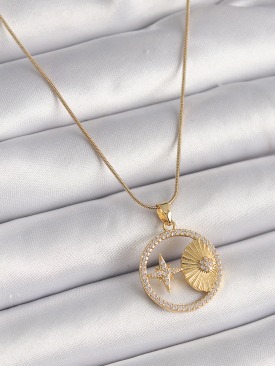 Erb 316L Çelik Gold Renk Zincir Zirkon Taşlı Yıldız İşleme Madalyon Model Kadın Kolye
