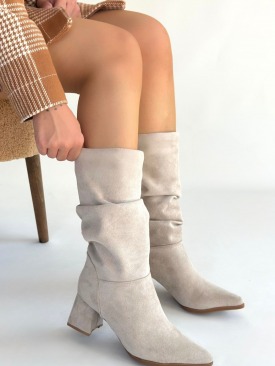 Titen Bej Süet Körüklü Topuklu Çizme