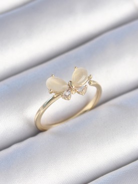 Erb Pirinç Gold Renk Beyaz Mineli Zirkon Taşlı Kelebek Model Kadın Yüzük