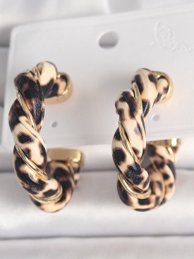 Erb Pirinç Gold Renk Sarmal Leopar Desen Halka Model Kadın Küpe