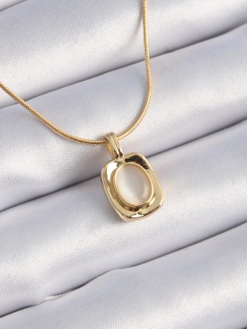 Erb 316L Çelik Gold Renk Kare Beyaz Sedefli Figür Vintage Kadın Kolye