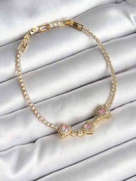 Erb Pirinç Sıralı Pembe Kalp Figürlü Zirkon Taşlı Gold Renk Kadın Bileklik