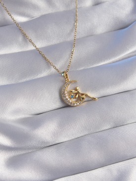 Erb 316L Çelik Zincir Gold Renk Peri Figürlü Zirkon Taşlı Ay Tasarımlı Kolye