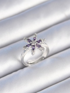 Erb Pirinç Gümüş Renk Mor Zirkon Taşlı Çiçek Model Kadın Yüzük