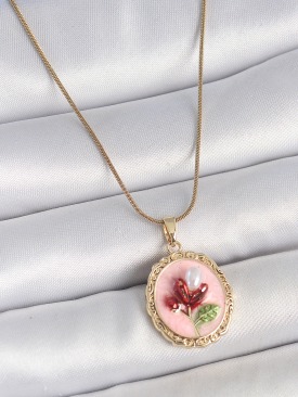 Erb 316L Çelik Gold Renk Zincir Pembe Mineli İncili Çiçek İşlemeli Portre Model Kadın Kolye