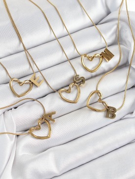 Erb 316L Çelik Kalp Detaylı Gold Renk Harf Kolye 24\'lü Paket Kolye