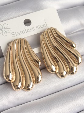 Erb Pirinç Gold Renk İşlemeli İstirdye Model Kadın Küpe