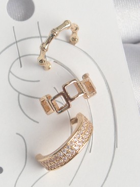 Erb Pirinç Gold Renk Kare Model Zirkon Taşlı 3\'Lü Model Kadın Kıkırdak Küpe