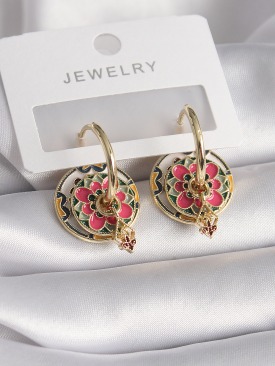 Erb Pirinç Gold Renk Pembe Sarı Renkli Sallantı Detay Motif Model Kadın Küpe