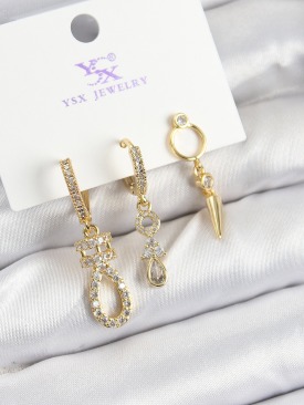 Erb Pirinç Zİrkon Taşlı Sallantılı Model Gold Renk 3\'lü Kadın Küpe