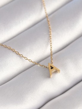 Erb 316L Çelik Gold Renk Minimal "A" Harf Model Kadın Kolye