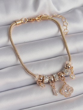 Erb 316L Çelik Gold Renk Zincir Sallantı Zirkon Taşlı Yonca Model Charm Kadın Bileklik