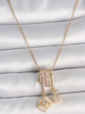 Erb 316L Çelik Gold Renk Zirkon Taşlı Sallantı Fotoğraf Makinası Figür Charm Kadın Kolye