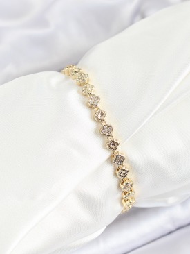 Erb Pirinç Yonca Model Zirkon Taşlı Gold Renk VİP Seri Kadın Bileklik