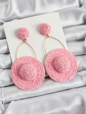 Erb Pembe Şapka Figürlü Hasır Örgü Model Sallantılı Gold Renk Kadın Küpe