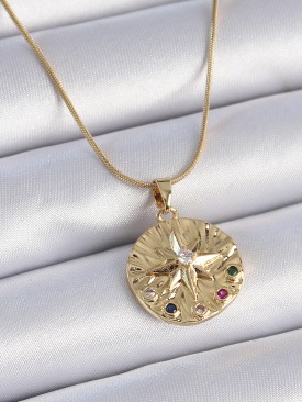 Erb 316L Çelik Zincir Gold Renk Renkli Zirkon Taşlı Yıldız İşlemeli Madalyon Model Kadın Kolye