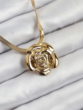 Erb 316L Çelik Gül Figürlü İtalyan Zincir Model Gold Renk Kadın Kolye