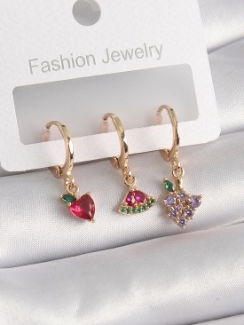 Erb Pirinç Gold Renk Halka Model Renkli Zirkon Taşlı Meyve Model Kadın Küpe