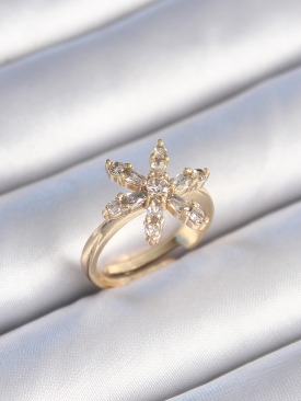 Erb Pirinç Gold Renk Zirkon Taşlı Çiçek Model Kadın Yüzük