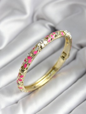 Erb Mineli Pirinç Pembe Çiçek Desenli Gold Renk Kadın Kelepçe