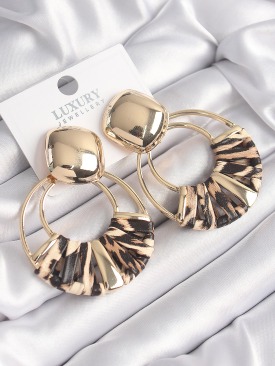 Erb Pirinç Gold Renk Halka Model Leopar Desen Detay Vintage Kadın Küpe