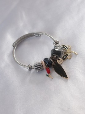 Erb Çelik Charm Model Siyah Kelebek Figür Yaprak Detay Kadın Bileklik