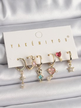 Erb Pirinç Gold Renk Zirkon Taşlı Ayıcık Figür Yıldız Detay VIP Seri Kadın Küpe Kombini