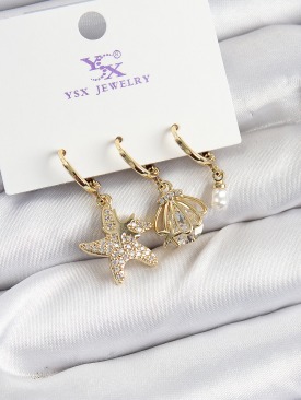 Erb Pirinç Zİrkon Taşlı Deniz Yıldızı Ve İstiridye Model Gold Renk 3\'lü Kadın Küpe