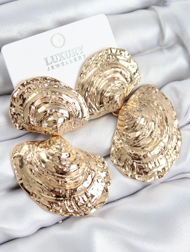 Erb Pirinç Sallantılı Deniz Kabuğu Model Gold Renk Kadın Küpe