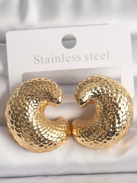Erb Pirinç Gold Renk Yılan Sırtı İşlemeli Yarım Halka Model Kadın Küpe