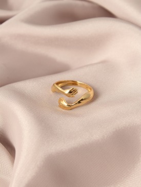 Erb Gold Renk Metal Sarılan Eller Model Ayarlanabilir Kadın Yüzük