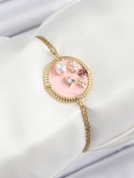 Erb 316L Çelik Zincir Pembe Mineli Sanatsal Portre İnci Detaylı Çiçek Model Gold Renk Kadın Bileklik