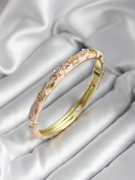 Erb Mineli Pirinç Açık Pembe Kraliçe Taç Desenli Zirkon Taşlı Gold Renk Kadın Kelepçe