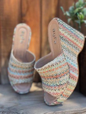 Tlay Kilim Desenli Dolgu Topuk Terlik